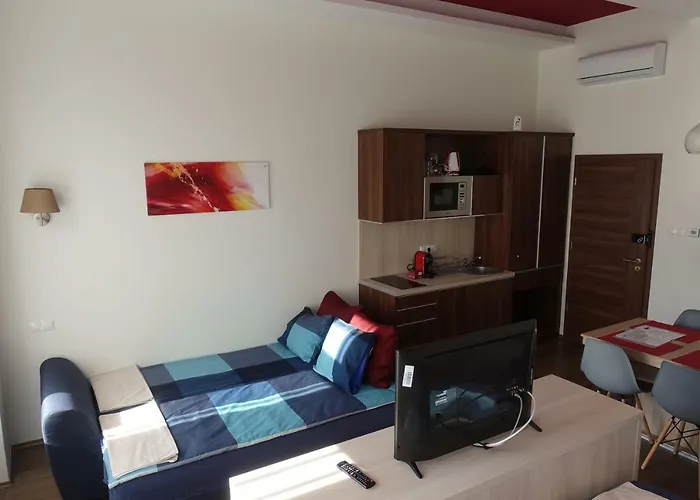 Frank & Fang Apartments Mk7